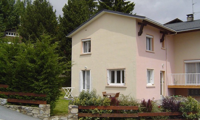 Font-Romeu-Odeillo-Via Apartamento | Estudio independiente de una sola planta en Villa.