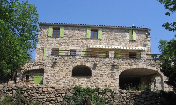 Payzac Casa | Casa en el sur de Ardèche en 3000 m² de terreno con árboles, piscina privada, vista de la naturaleza