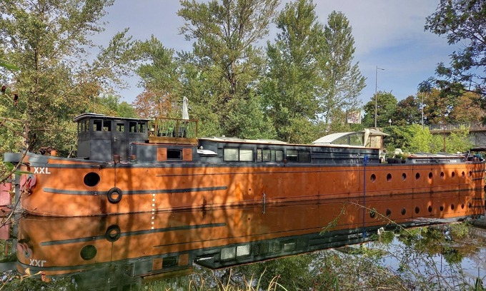 Nouvelle Ville Alquiler De Eote | Independent apartment on barge with terrace near the city center