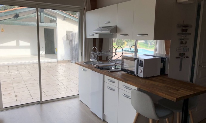 Casteljaloux Chalet De Esquí | CHALET INDEPENDIENTE CON PISCINA CERCA DEL CENTRO