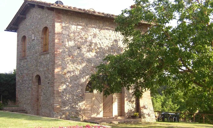 Sovicille Casa | Casa independiente en las colinas de la campiña de Siena