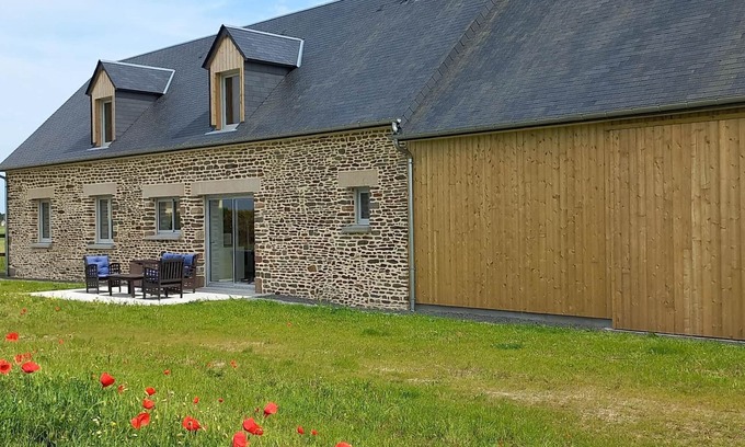 Pontorson Cabaña | Casa independiente de 3 habitaciones cerca del Mont St-Michel con jardín privado y acceso directo GR223