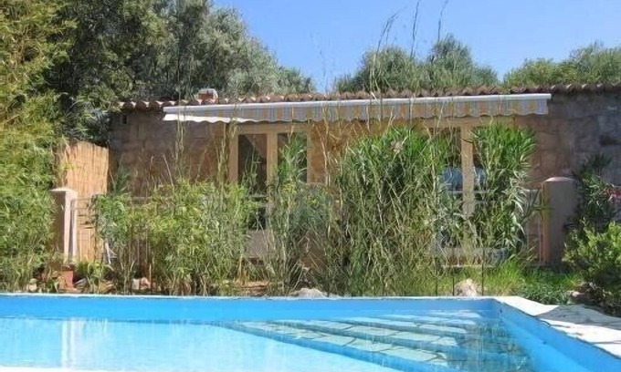 Olmeto Villa | Independiente Villa Olmeto
