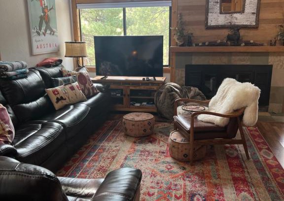 Truckee Casa | Indian Hills Gem Awaits