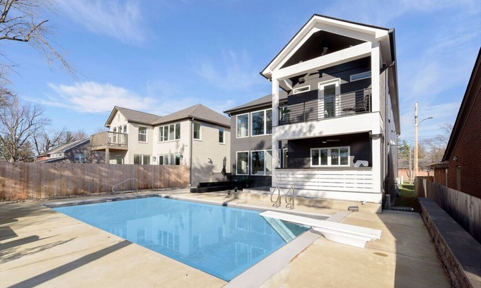 Indianapolis Casa | Stylish Surrey Park Home w/ Pool, Fire Pit, Gourmet Kitchen, Outdoor Grill + Bar