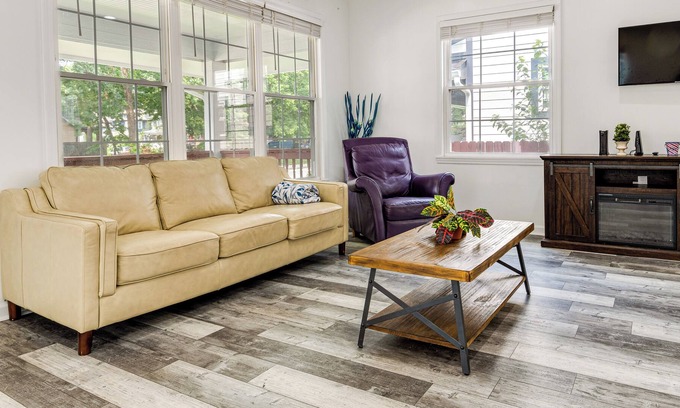 Mapleton/Fall Creek Casa | Indianapolis Vacation Rental ~ 4 Mi to Downtown!
