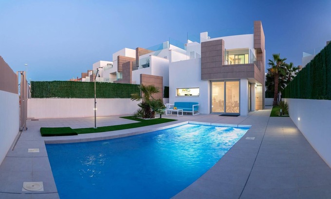 Guardamar del Segura Villa | Villa individual con aire acondicionado y piscina privada 3 dormitorios 2 baños