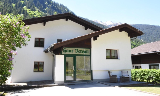Partenen Casa | Estilo navideño todo el año! Vida idílica en Montafon