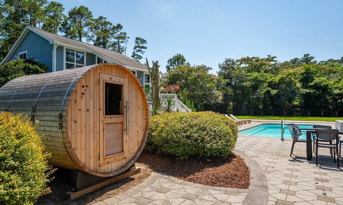 Powells Point Casa | Indoor Hot Tub, Barrel Sauna, Pool, Natural Light!