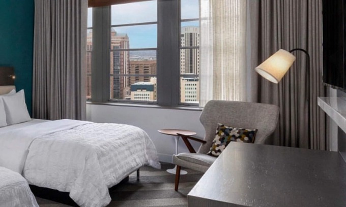 Downtown Houston Hotel | Indulge in Comfort & Style! 4 Spacious Units for Groups, Pets Allowed!