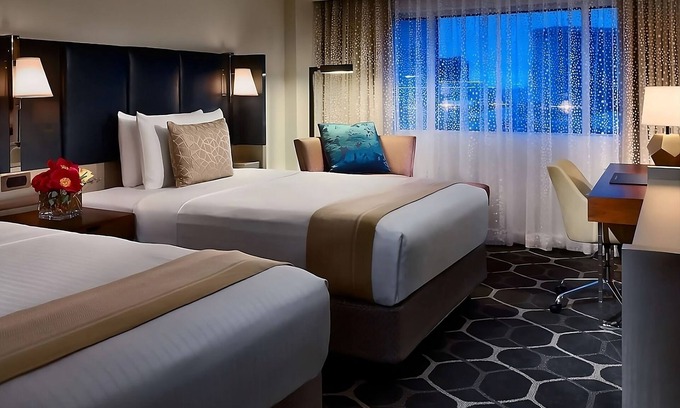 Uptown Hotel | Indulge in Home Like Comfort! Close to Contemporary Arts Museum Houston, w/ Pool