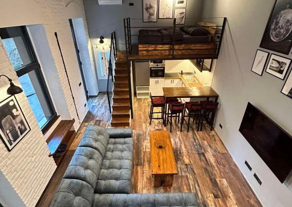Subotica Apartamento | Industrial Studio