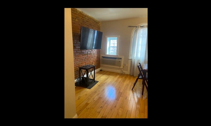Spruce Hill Apartamento | Inexpensive 2BR Apt by Upenn