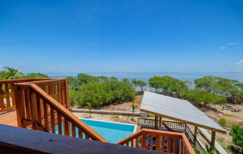Caye Caulker Casa | Infinite Sea - 3 bed 2 bath Upper Unit Caye Caulker