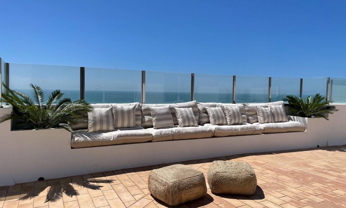 Cadiz Apartamento | INFINITY Sunny Home free parking by Cadiz4Rentals