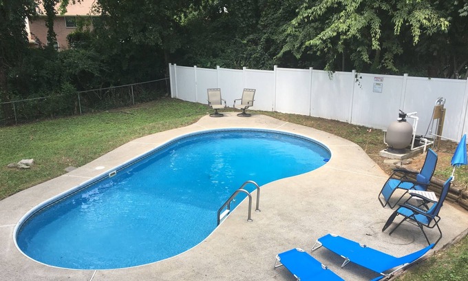 Hickory Bend Casa | Piscina enterrada: al lado del aeropuerto - 9 millas interestatales al centro de Nashville