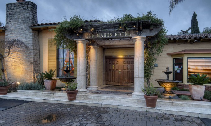 Novato Hotel | Inn Marin and Suites, Ascend Hotel Collection