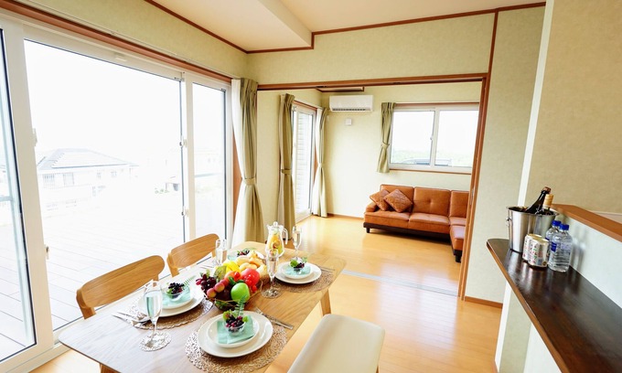 Motobu Casa | Inn overlooking Ie Island Saint