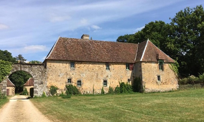 Saint-Aubin-de-Locquenay Casa | Casa rural Saint-Aubin-de-Locquenay, 4 dormitorios, 8 personas