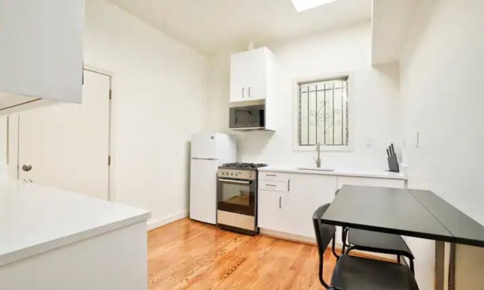 Mission District Cabaña | Inner Mission Cottage. Close to Tartine!