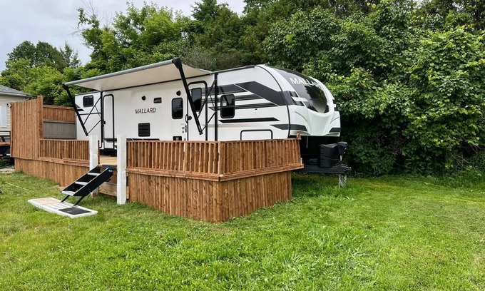 Innisfil Casa | Innisfil Adventure: Your Cozy Camper Van Getaway!