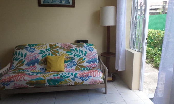 Old Trees Bay Apartamento | Inniss Apartment By The Beach