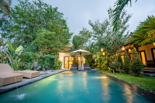Melayang Cama Y Desayuno | Insenja Ubud Villa & Resto