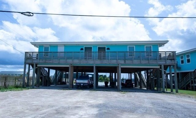 Venice Condominio | Inshore Paradise: Steps from the marsh