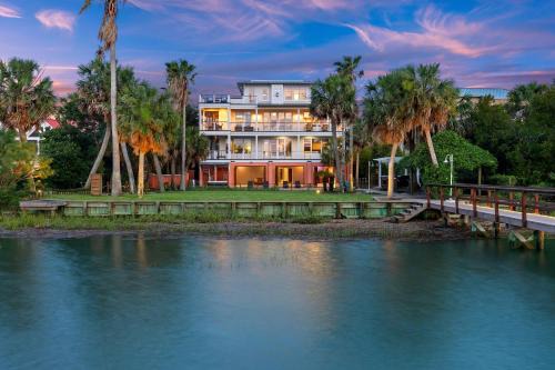 Isle of Palms Casa | INT44: 44 Intracoastal Court