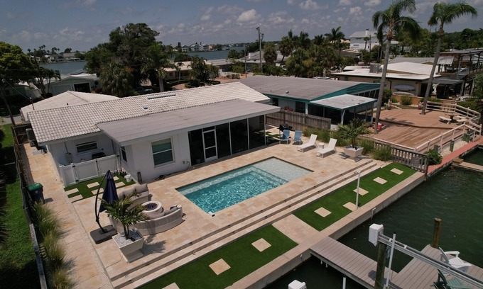 Indian Rocks Beach Casa | Intercoastal waterfront home with Beautiful Bayside pool