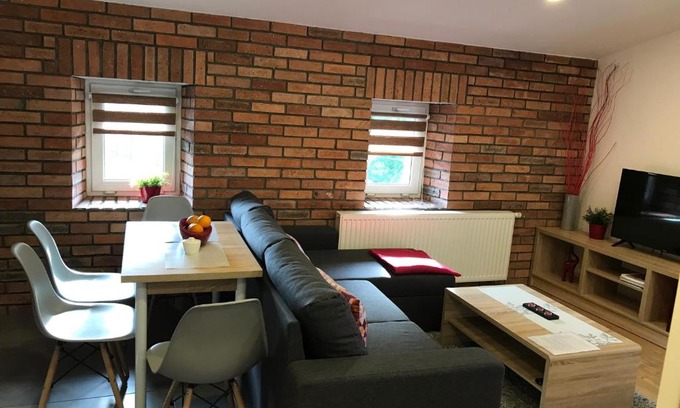Chropaczow Apartamento | Intermo II