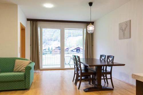 Zwieselstein Apartamento | International House Sölden Apartment mit Balkon ZW 12