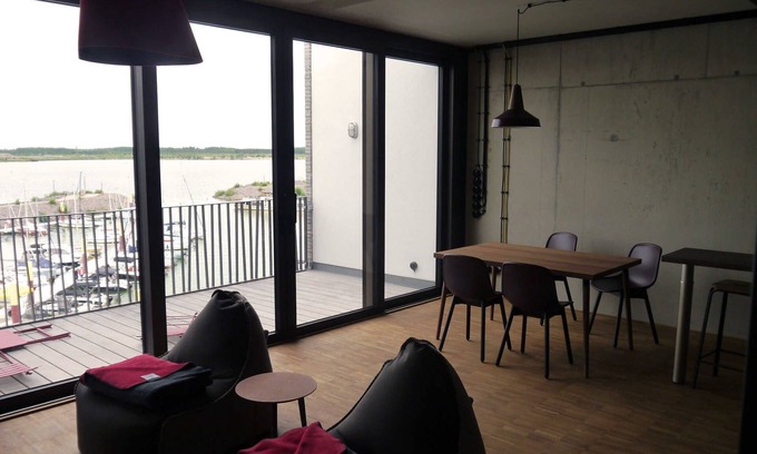 Zwenkau Apartamento | Íntimos (02) - Z1-LA CASA