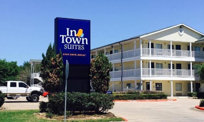 Stafford Hotel | Intown Suites Extended Stay Select Houston - Stafford