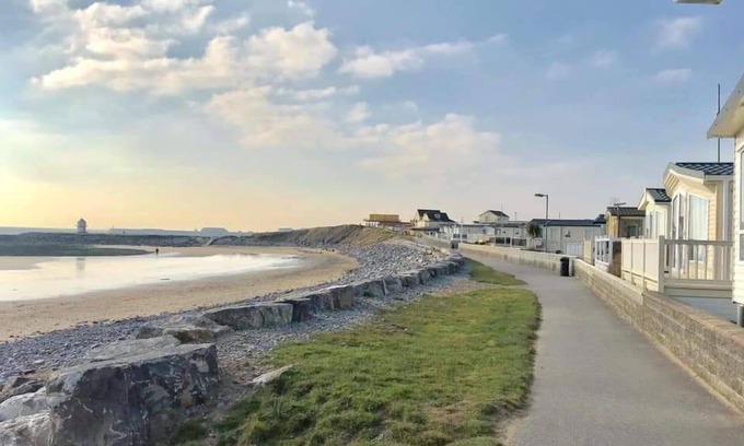 Porthcawl Chalet De Esquí | Inviting 3-Bed Caravan in Porthcawl