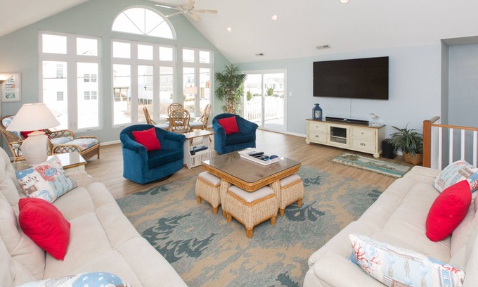 Sandbridge Casa | Inviting beach villa w/enclosed backyard, private pool, central AC, WiFi, patio