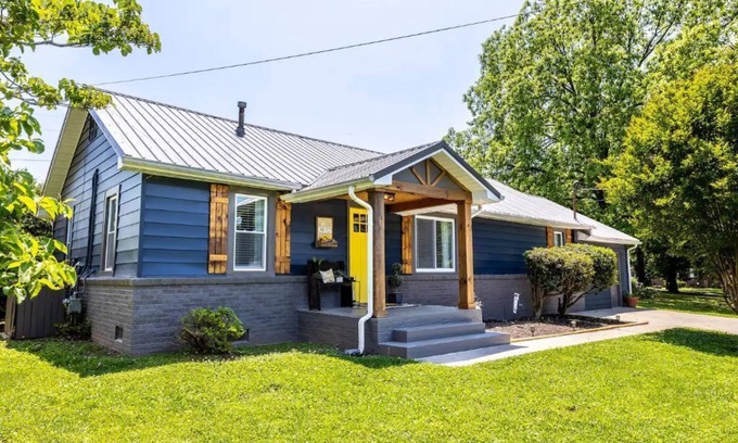 Maryville Casa | Inviting, Clean, Comfortable Spacious 3/2 Home in Maryville
