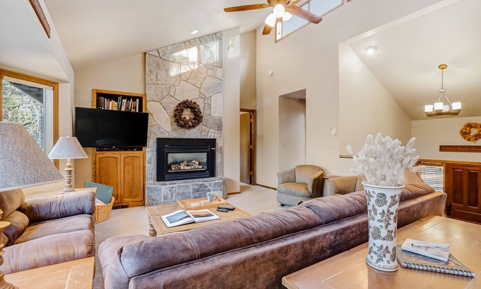 Sunriver Casa | casa familiar en w / bañera de hidromasaje privada y SHARC pasa!