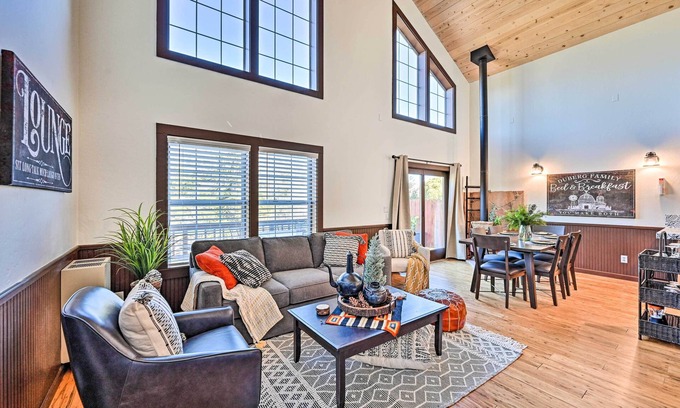 Julian Casa | Inviting Julian Home w/ Scenic View & Hot Tub