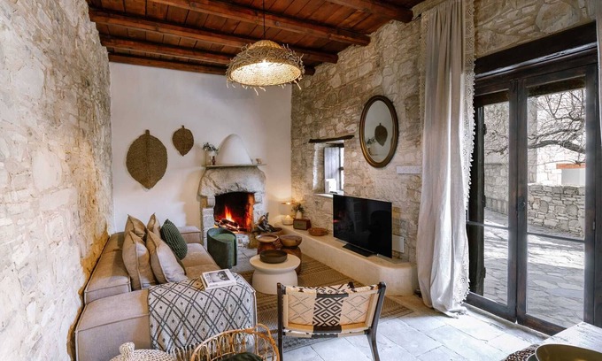Panagia Cabaña | Ioulia’s Cottage by Nomads