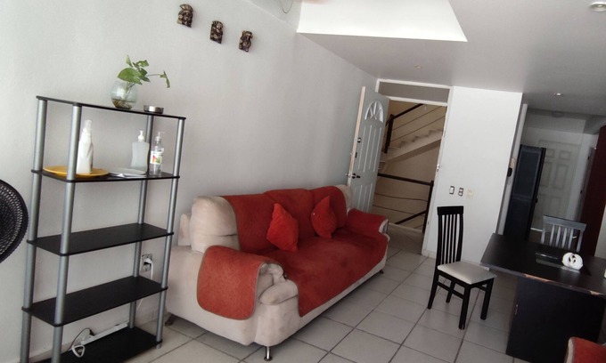 Costa Azul Apartamento | IOW4© COMPARTIR VIAJES EN ZONAS DE LUJO EN COLIVING SOLO PARA VIAJEROS ATREVIDOS