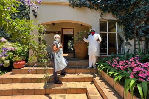 Greater Johannesburg Metropolitan Area Cabina | Ipe Tombe Guest Lodge - Midrand