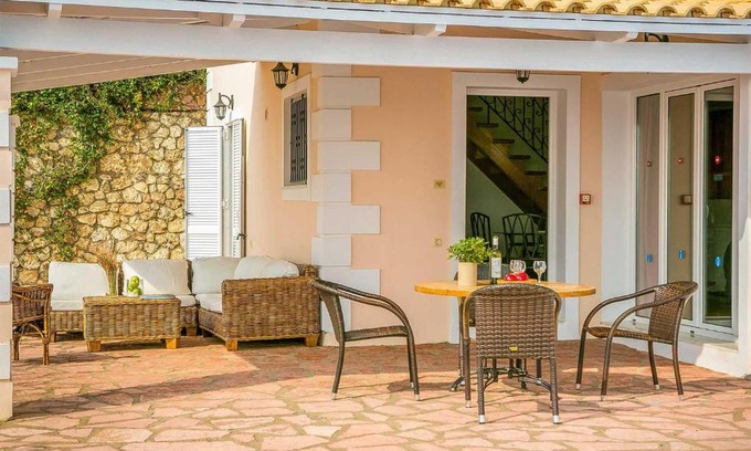 Nidri Villa | Irida