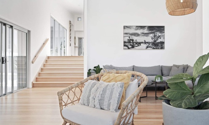 Castaways Beach Casa | Iris - Castaways Beach, Noosa (Brown & Co)