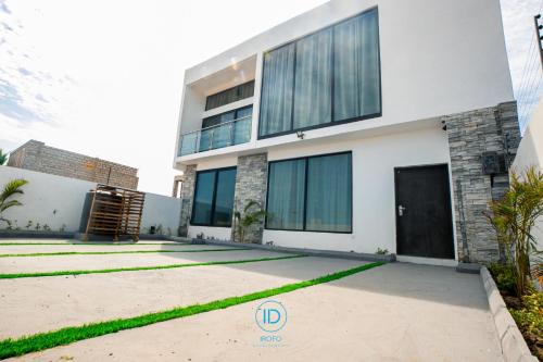 Prampram Casa | Irofo Beach Villa