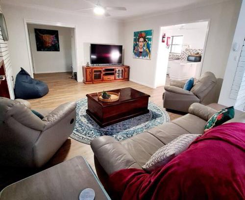 Canowindra Casa | Isabel's on Rodd - Your country escape.