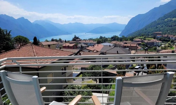 Solto Collina Apartamento | IseoLakeRental - The View