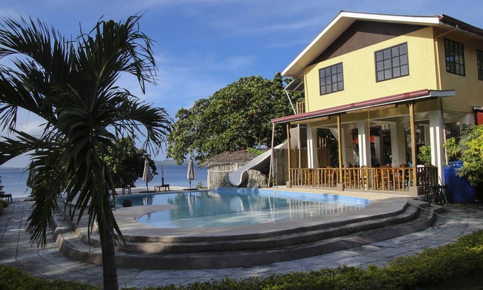 Calape Complejo | Isla Hayahay Beach Resort and Restaurant