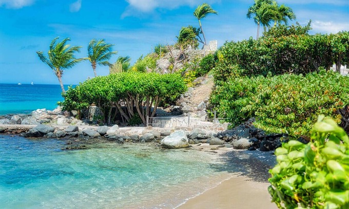 Grand Case Complejo | Island Bliss | Dive, Cruise & Unwind on Two Secluded Beaches | 3 Units
