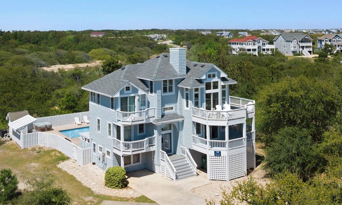 Pine Island Casa | Island Breeze: Heated Saltwater Pool | Rec Room